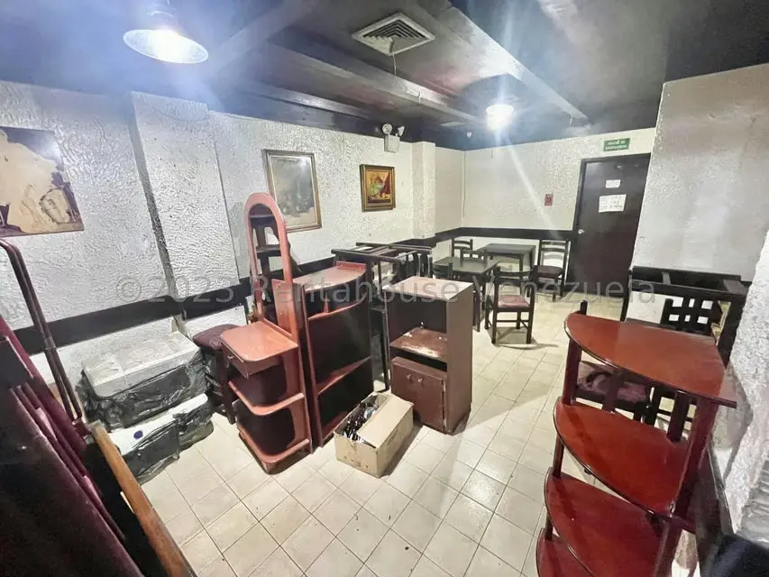 Comercial (Edificio) en Venta en Parroquia La Candelaria, Distrito Metropolitano - 23