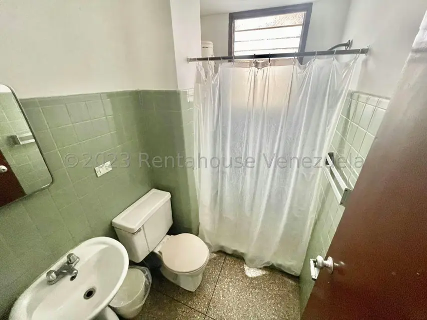 Comercial (Edificio) en Venta en Parroquia La Candelaria, Distrito Metropolitano - 33
