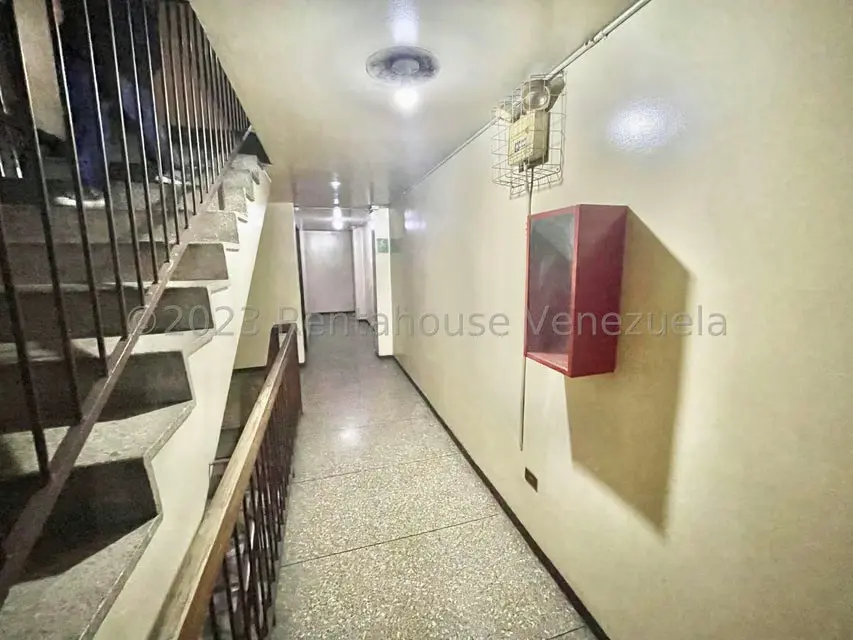 Comercial (Edificio) en Venta en Parroquia La Candelaria, Distrito Metropolitano - 35