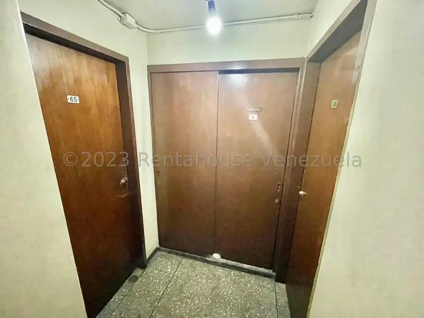 Comercial (Edificio) en Venta en Parroquia La Candelaria, Distrito Metropolitano - 37