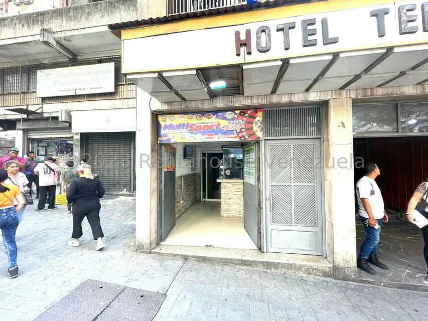 Comercial (Edificio) en Venta en Parroquia La Candelaria, Distrito Metropolitano - 57