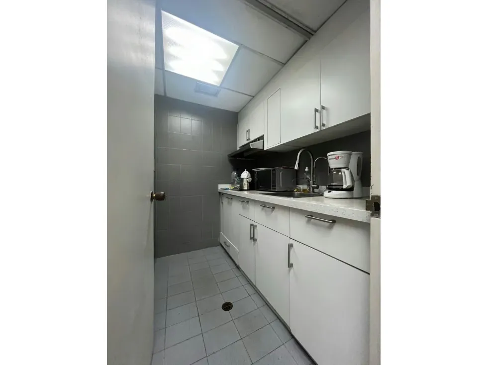 Se alquila oficina 250m2 La Castellana 5249 - 6