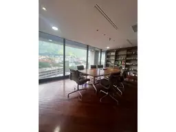 View 10