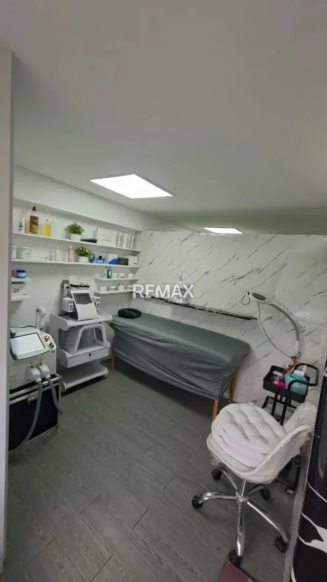 OFICINA COMERCIAL EN VENTA - 2