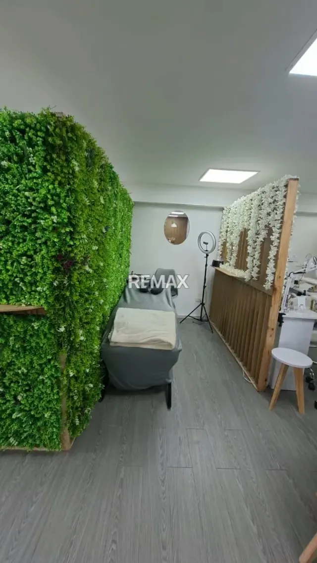 OFICINA COMERCIAL EN VENTA - 4