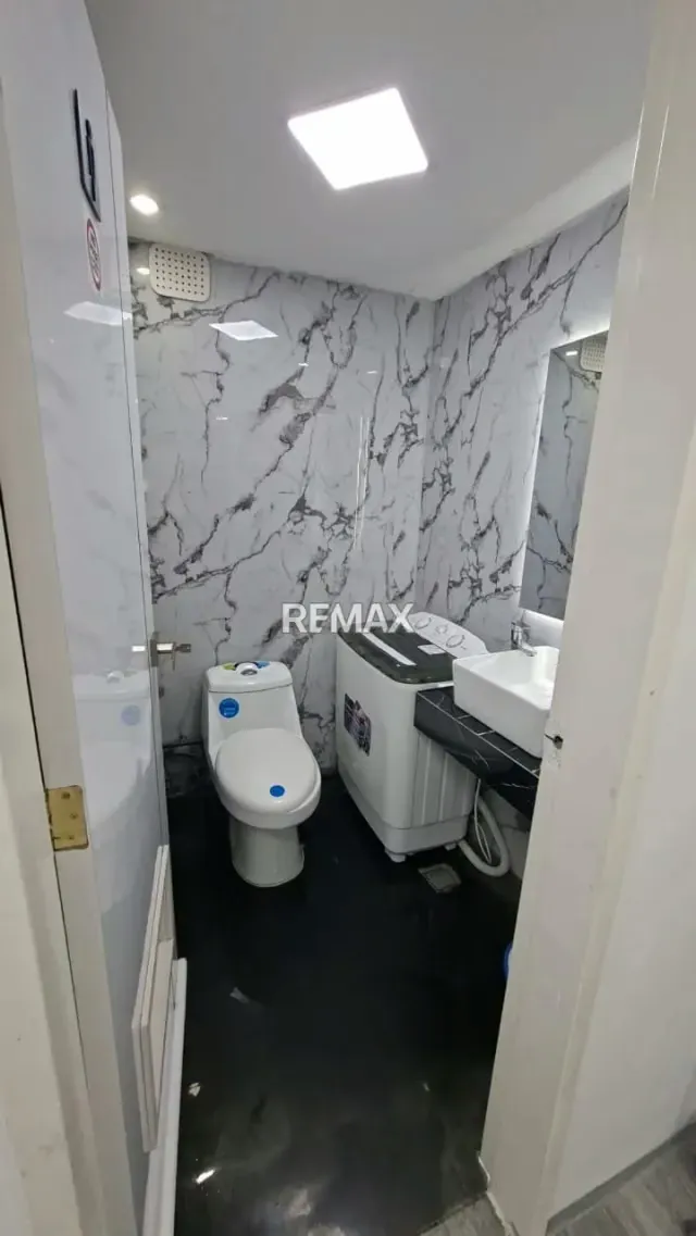 OFICINA COMERCIAL EN VENTA - 10