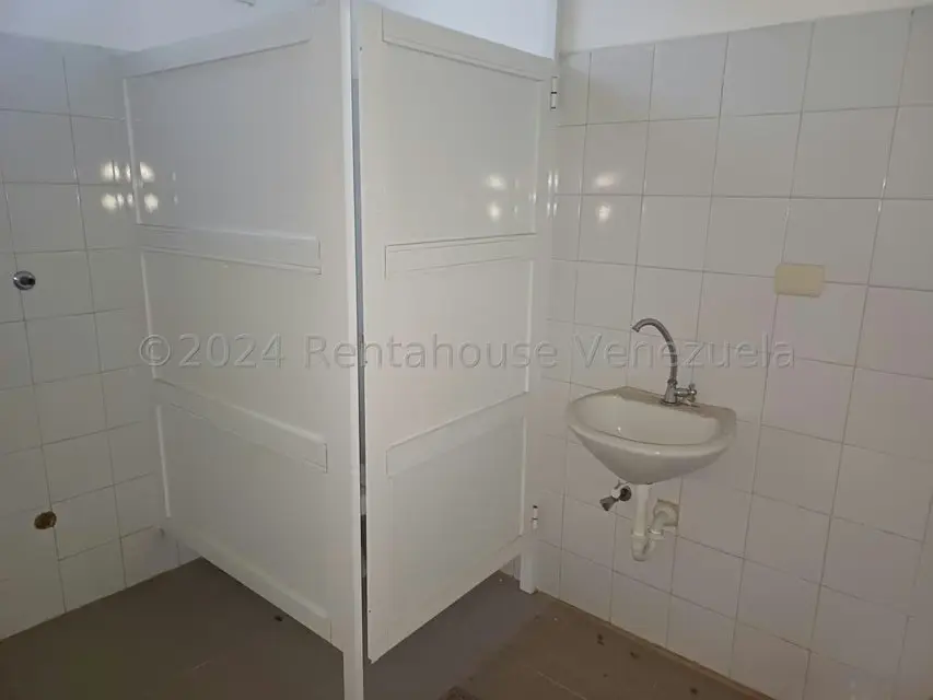 Local Comercial en Venta en Zona Industrial San Vicente, Aragua - 14