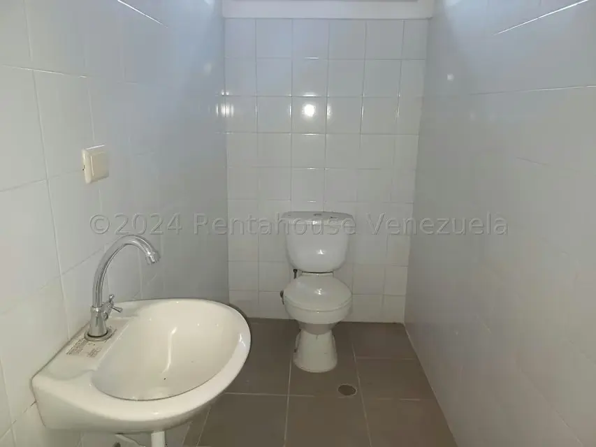 Local Comercial en Venta en Zona Industrial San Vicente, Aragua - 15