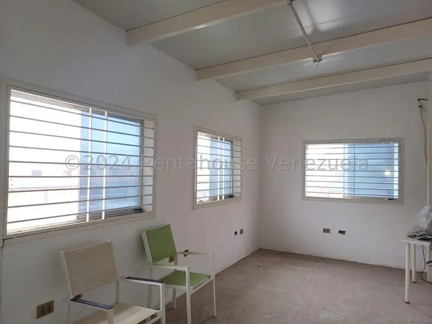 Local Comercial en Venta en Zona Industrial San Vicente, Aragua - 16