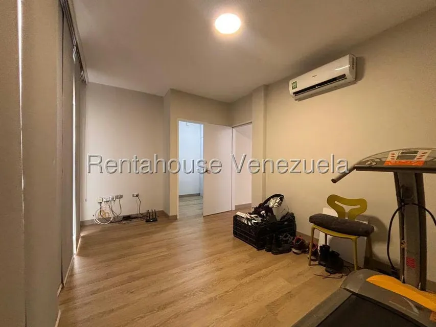 Casa (Duplex) en Venta en Villa Paris, Lara - 15