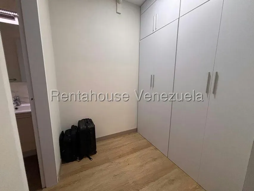 Casa (Duplex) en Venta en Villa Paris, Lara - 19