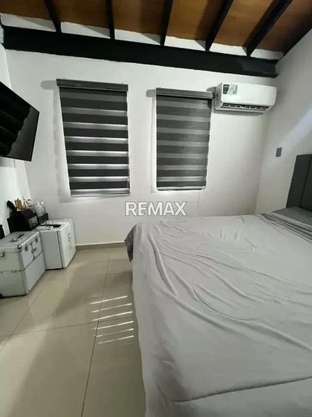 EN VENTA MODERNO TOWNHOUSE EN CONJUNTO LOS AZULEJOS TOTALMENTE REMODELADO Y EQUIPADO - 15