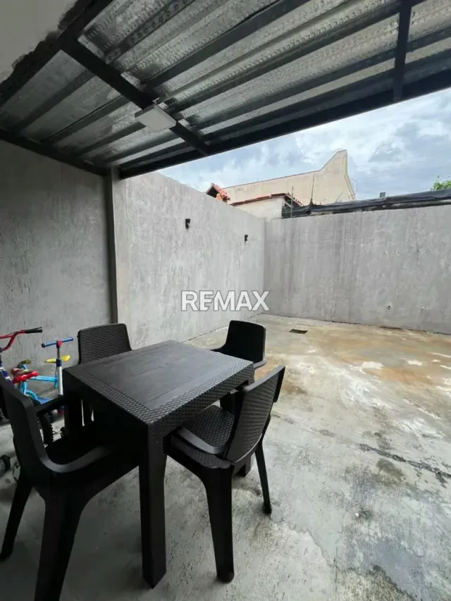 EN VENTA MODERNO TOWNHOUSE EN CONJUNTO LOS AZULEJOS TOTALMENTE REMODELADO Y EQUIPADO - 8