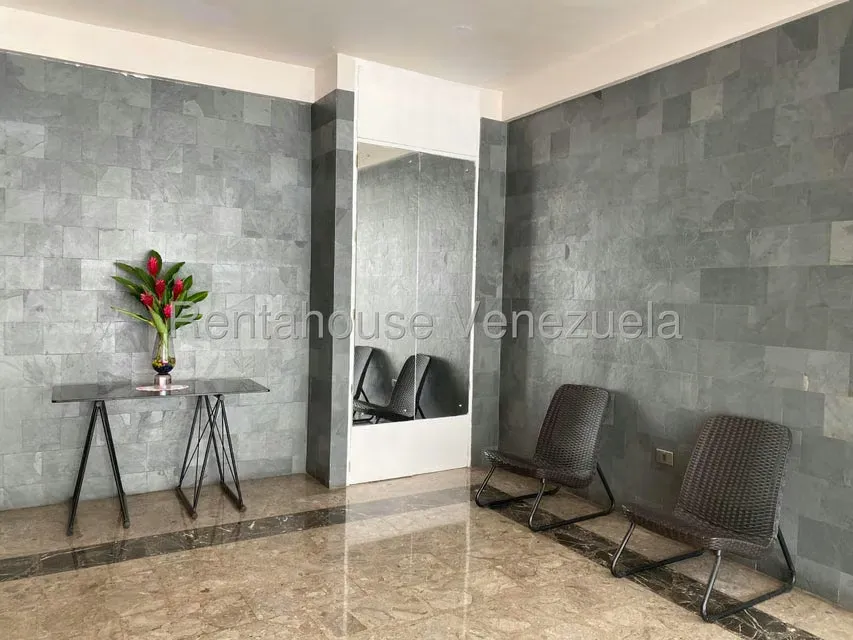 Apartamento (1 Nivel) en Venta en Altamira Sur, Distrito Metropolitano - 3