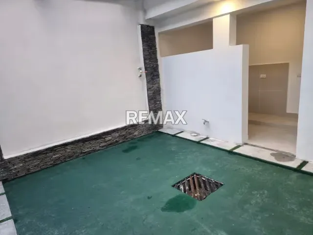 EN VENTA ESPECTACULAR CASA A ESTRENAR EN LA URBANIZACIÓN ROCA DEL LLANO - 18