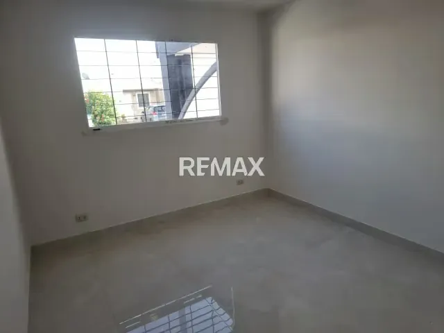 EN VENTA ESPECTACULAR CASA A ESTRENAR EN LA URBANIZACIÓN ROCA DEL LLANO - 7