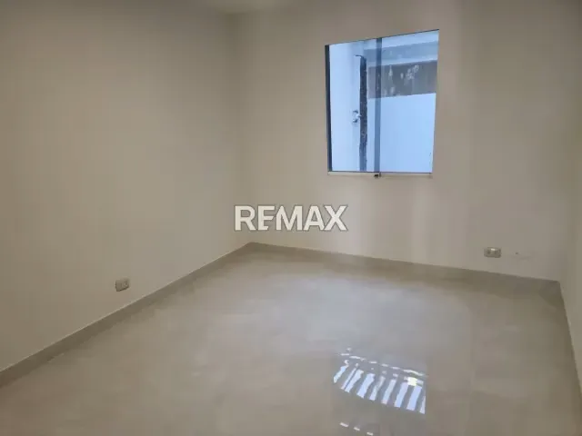 EN VENTA ESPECTACULAR CASA A ESTRENAR EN LA URBANIZACIÓN ROCA DEL LLANO - 10