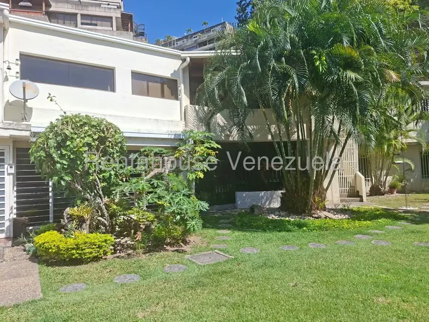 Apartamento (1 Nivel) en Venta en Colinas de Bello Monte, Distrito Metropolitano - 2