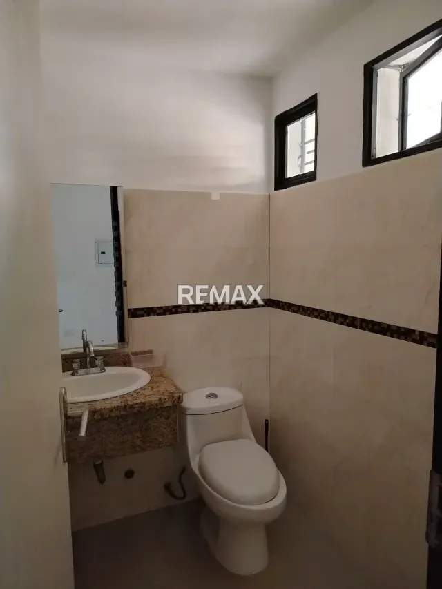 VENTA HERMOSA TOWNHOUSE EN URBANIZACION ALTOS DE LA GALERA - 15