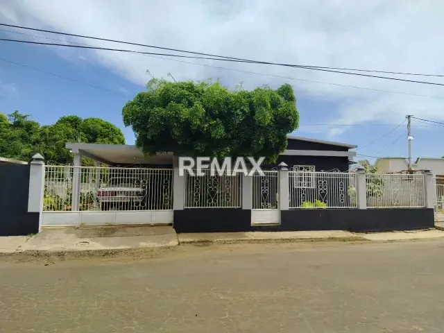 Casa en venta en la Cañada de Urdaneta, Sector Araguaney - 2