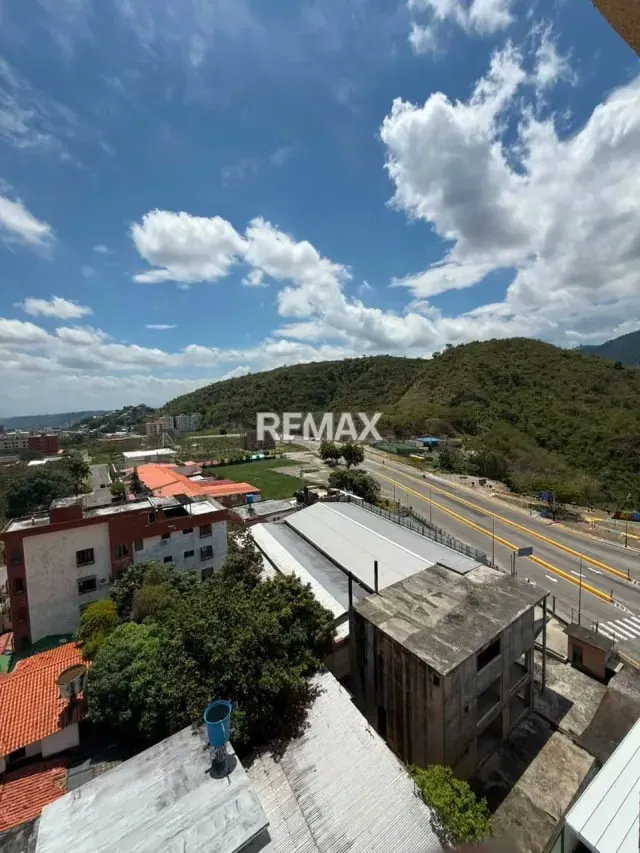 Bello y Moderno Apartamento en Venta Ubicado en Residencias Atenas Las Acacias Valera - 5