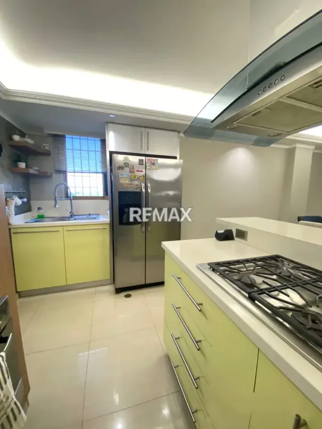 APARTAMENTO EN VENTA EN EDIF. BONGLI ZONA NORTE EN MARACAIBO - 2