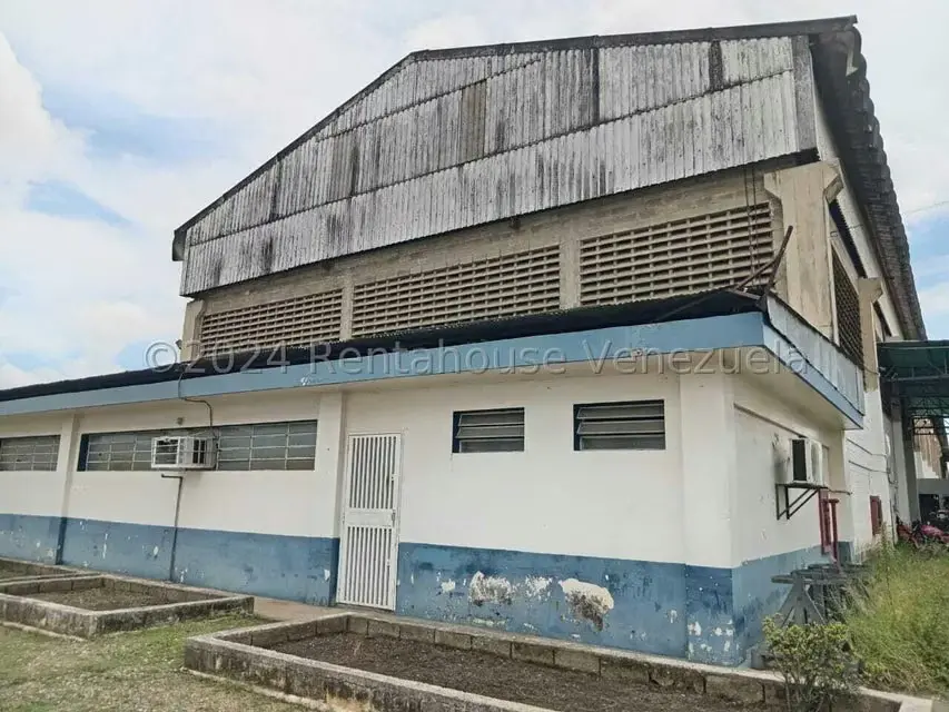 Galpon - Deposito en Venta en Zona Industrial, Carabobo - 58