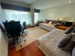View 10