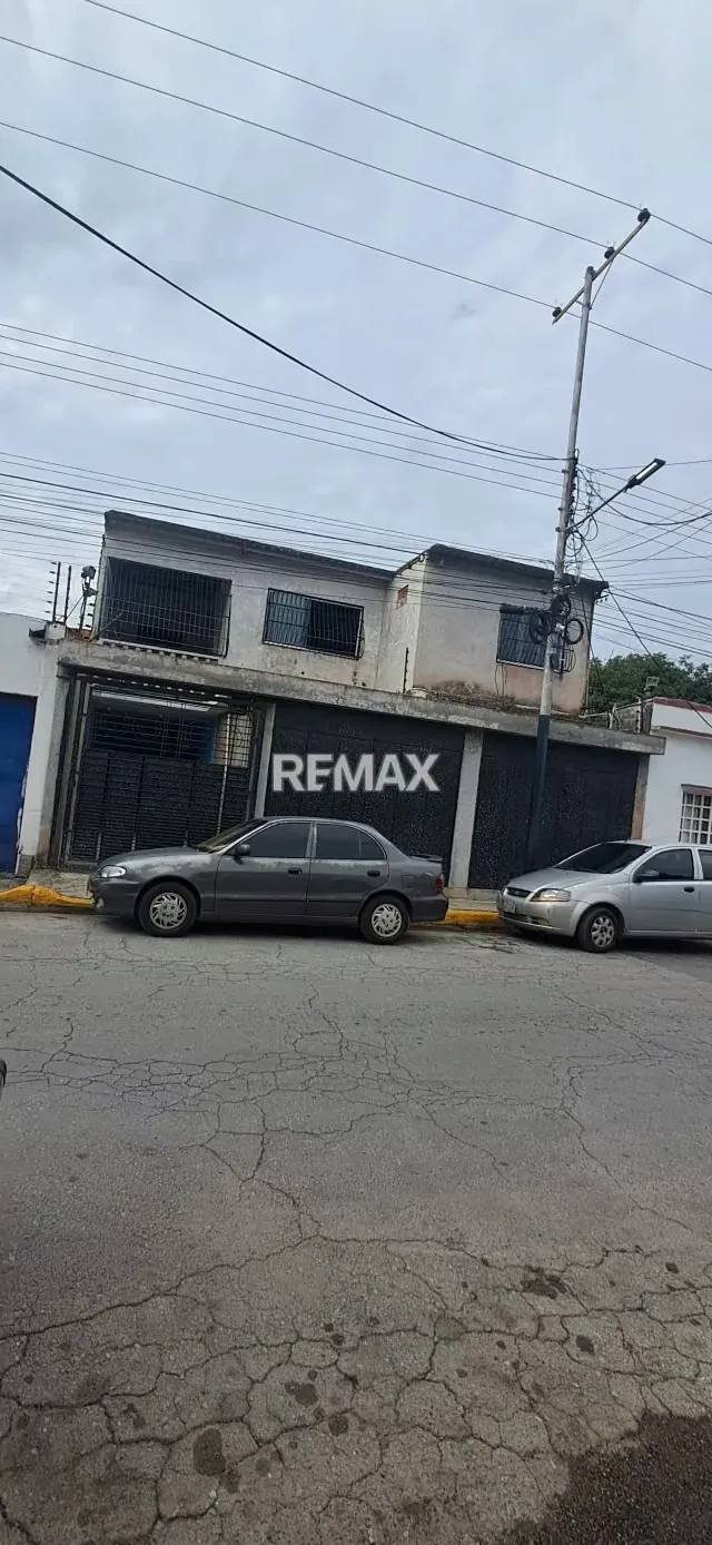 Venta de Casa para uso comercial y residencial ubicada en el centro de Cagua