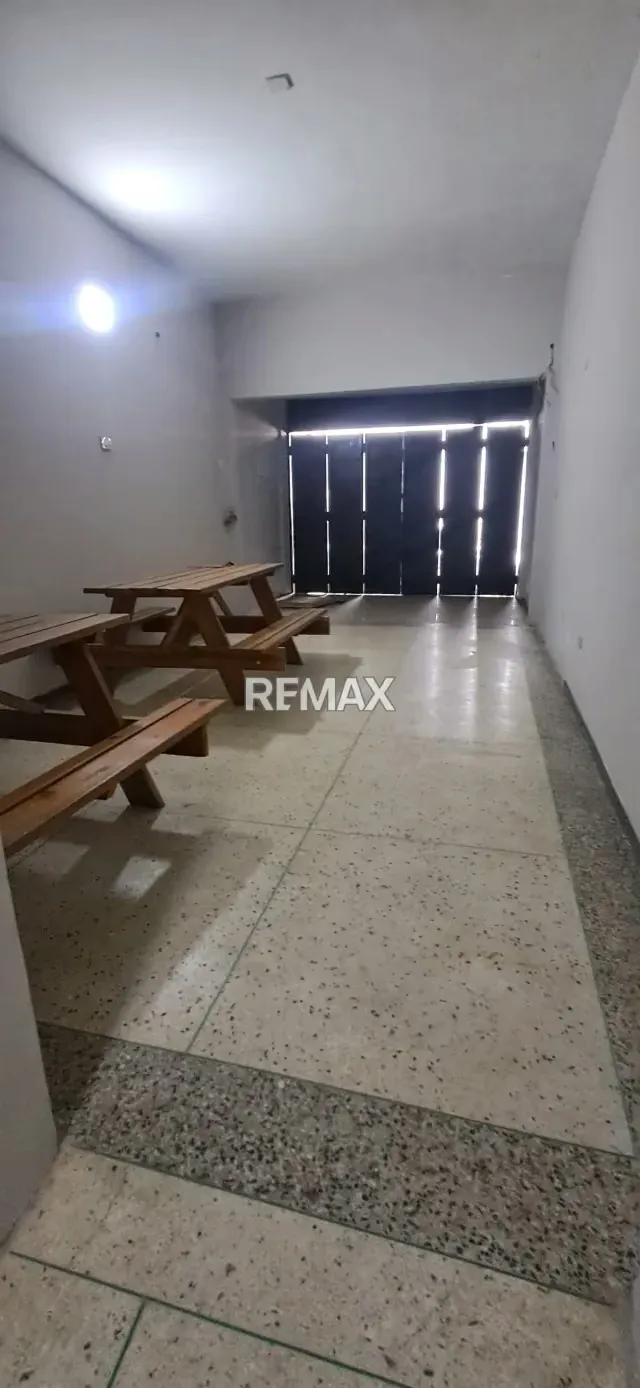 Venta de Casa para uso comercial y residencial ubicada en el centro de Cagua - 4