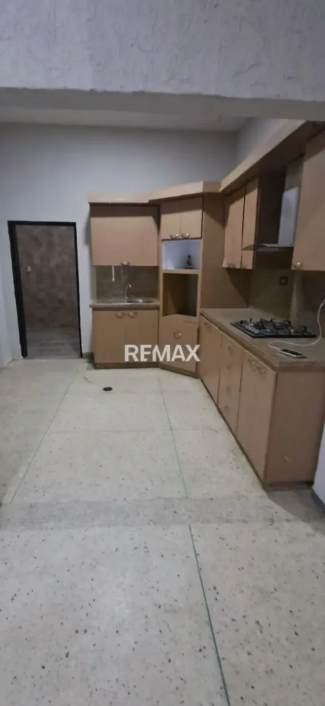 Venta de Casa para uso comercial y residencial ubicada en el centro de Cagua - 9