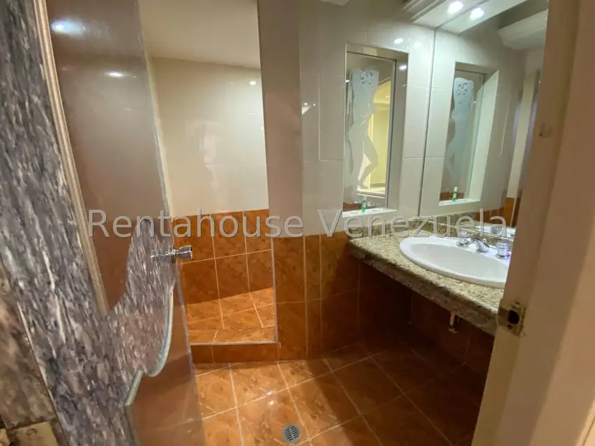Comercial (Posada) en Venta en Municipio Carrizal, Miranda - 16