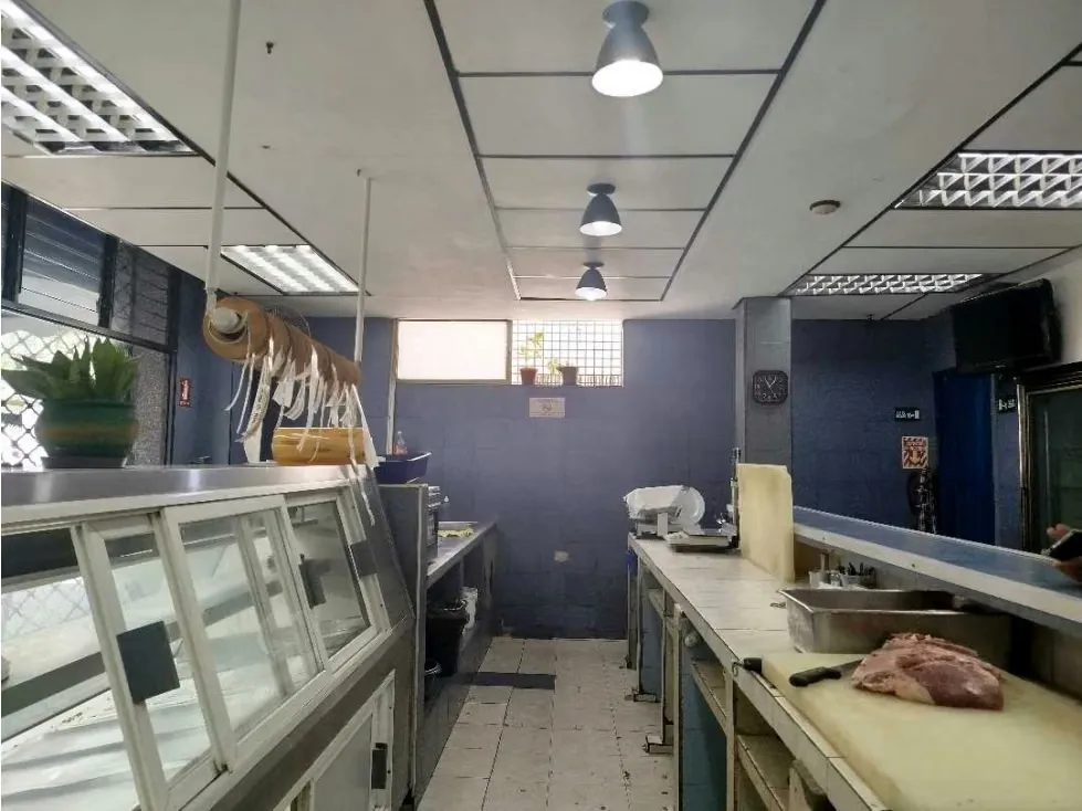 Fondo de Comercio en los Palos Grandes, Frigorífico, Canon $300 - 18