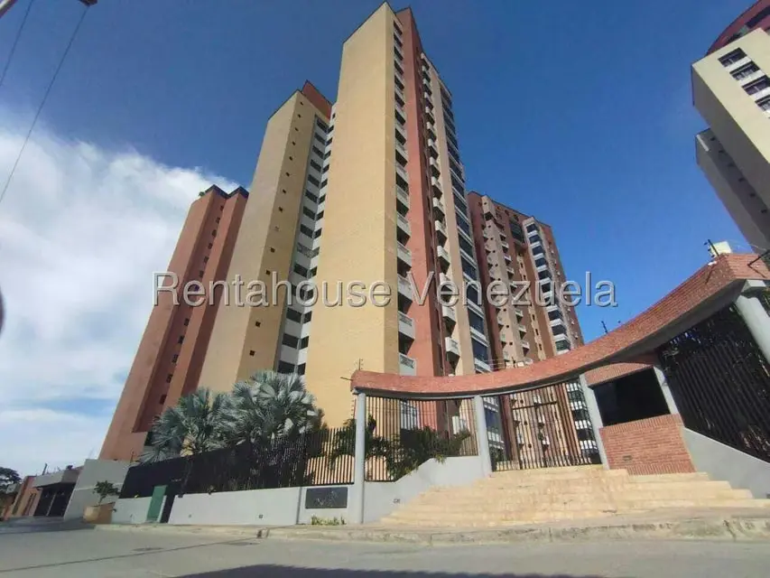 Apartamento (1 Nivel) en Venta en Parroquia Santa Rosa, Lara - 32