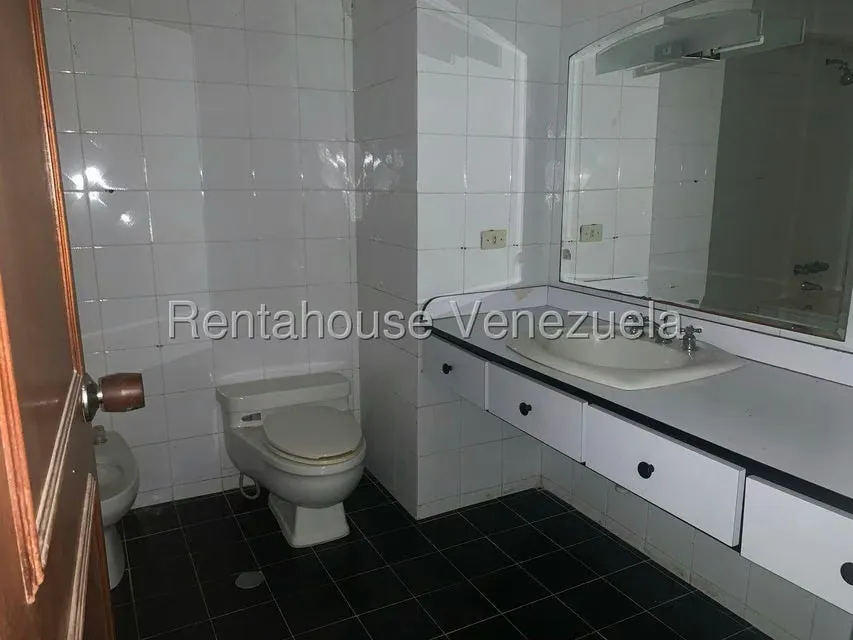 Apartamento (1 Nivel) en Venta en Terrazas del Avila, Distrito Metropolitano - 19
