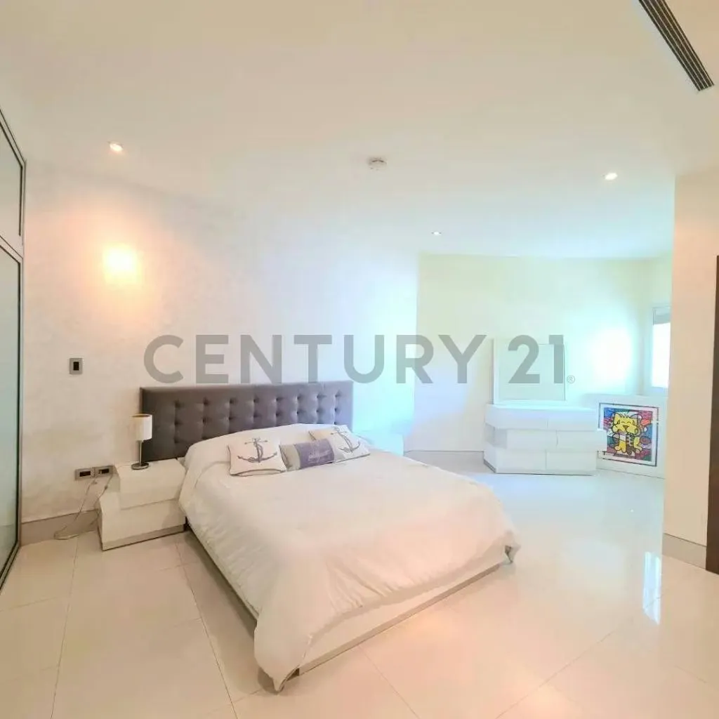 MODERNA Y MINIMALISTA VILLA EN ALQUILER - 5