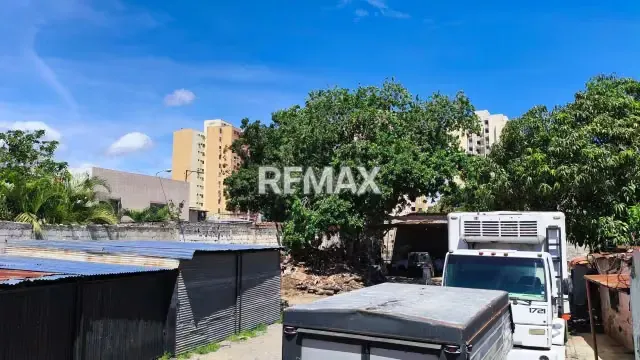 Venta de terreno en Via alto trafico - 11