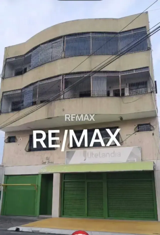 ALQUILO APARTAMENTO CENTRICO 2-2 UTELANDIA