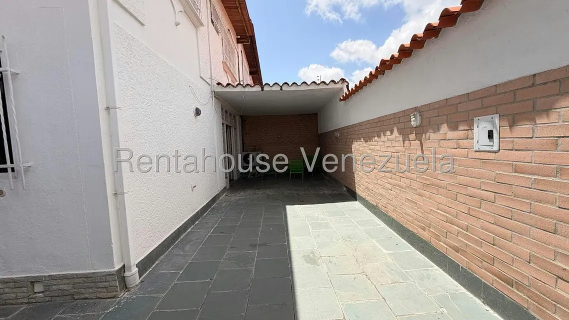 Casa (Duplex) en Venta en Macaracuay, Distrito Metropolitano - 17