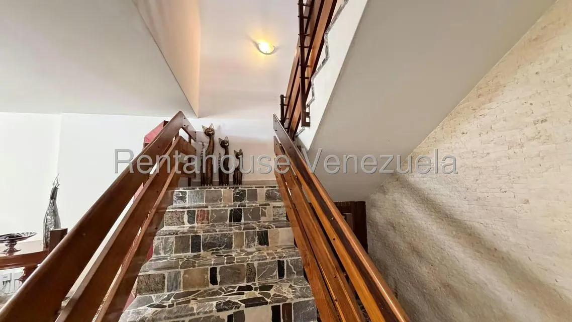 Casa (Duplex) en Venta en Macaracuay, Distrito Metropolitano - 6
