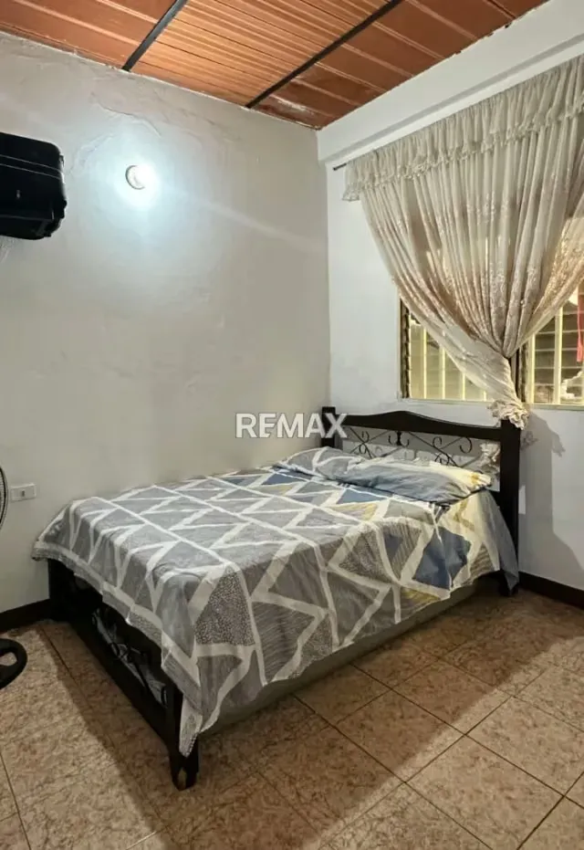 Casa doble propósito en Venta en Santa Eduvijes! - 5
