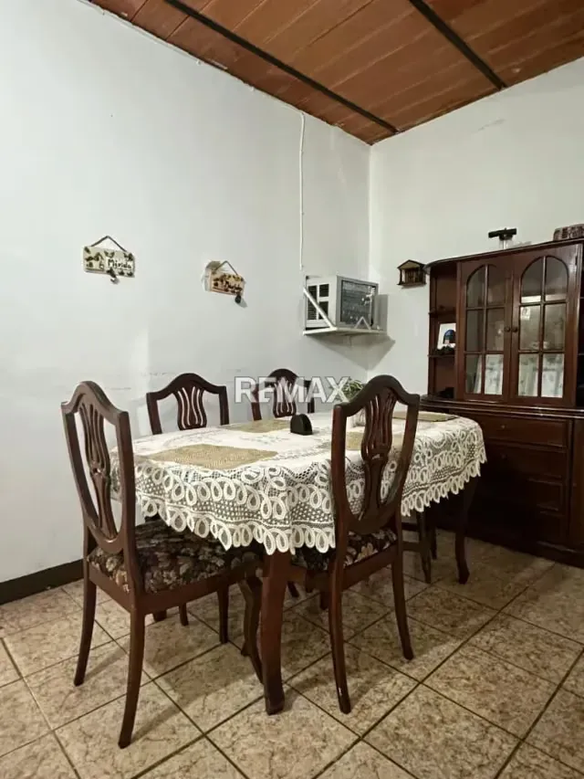 Casa doble propósito en Venta en Santa Eduvijes! - 10