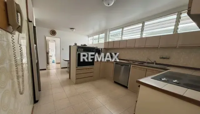Quinta de Ensueño en Alto Prado: Solidez, Seguridad y Confort Total - 6