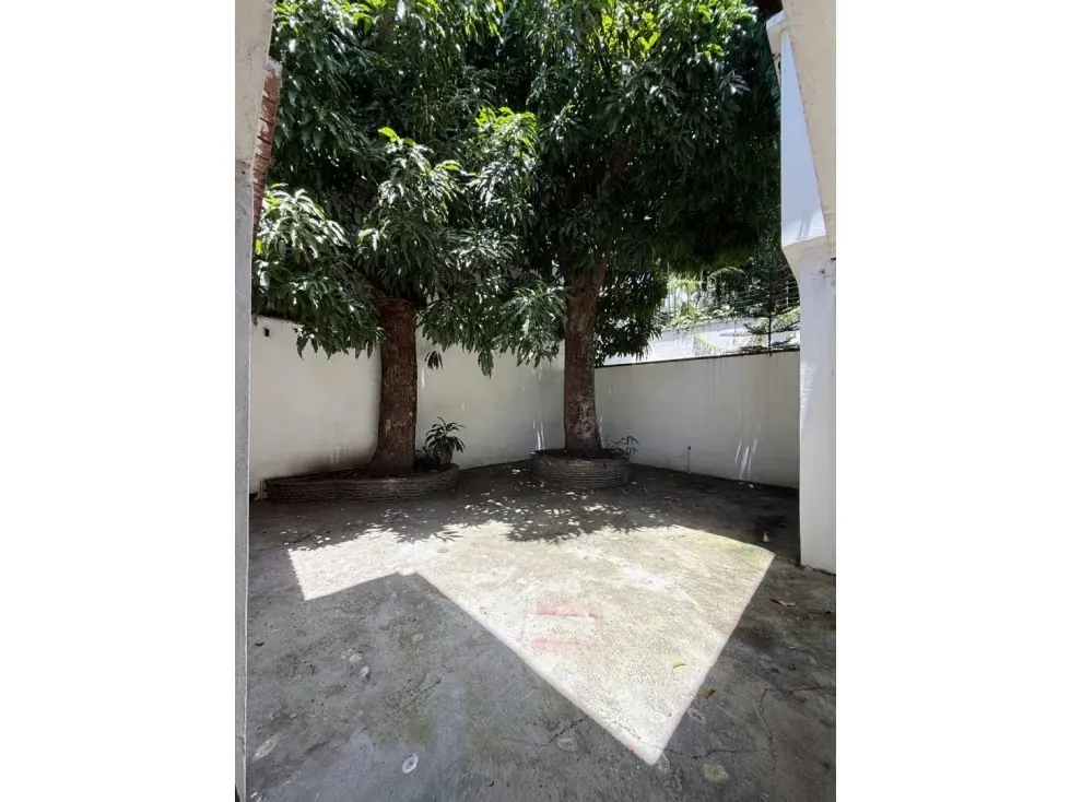Alquilo casa de una planta 480m2 Altamira 6726 - 11
