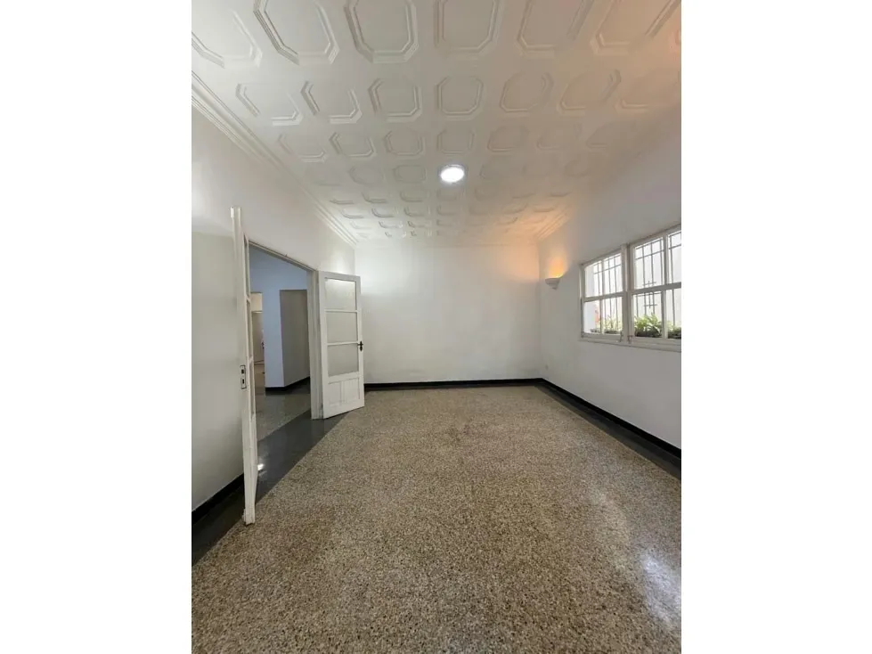 Alquilo casa de una planta 480m2 Altamira 6726 - 3