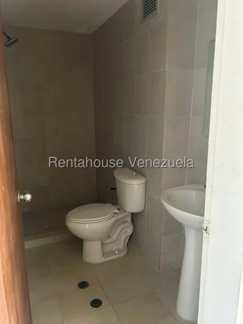 Apartamento (1 Nivel) en Venta en Porlamar, Nueva Esparta - 4