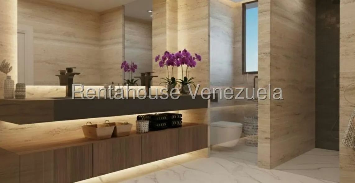 Terreno (Residencial) en Venta en La Floresta, Distrito Metropolitano - 28