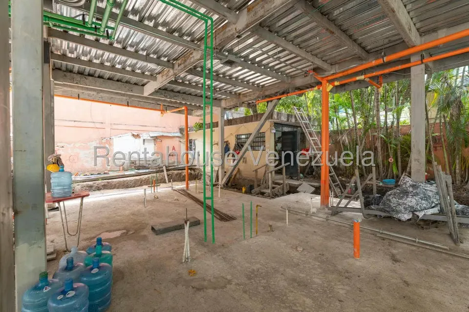 Terreno (Residencial) en Venta en La Floresta, Distrito Metropolitano - 6
