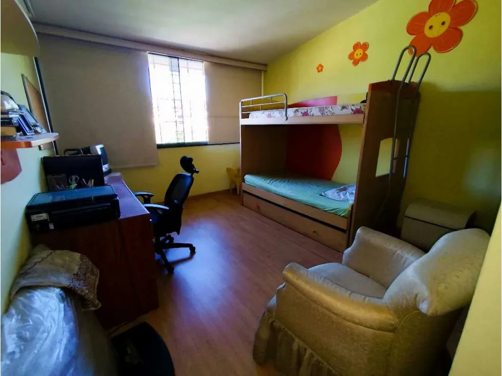 Se Vende Casa en Calle Cerrada 700m2 Prados del Este Para Actualizar - 47
