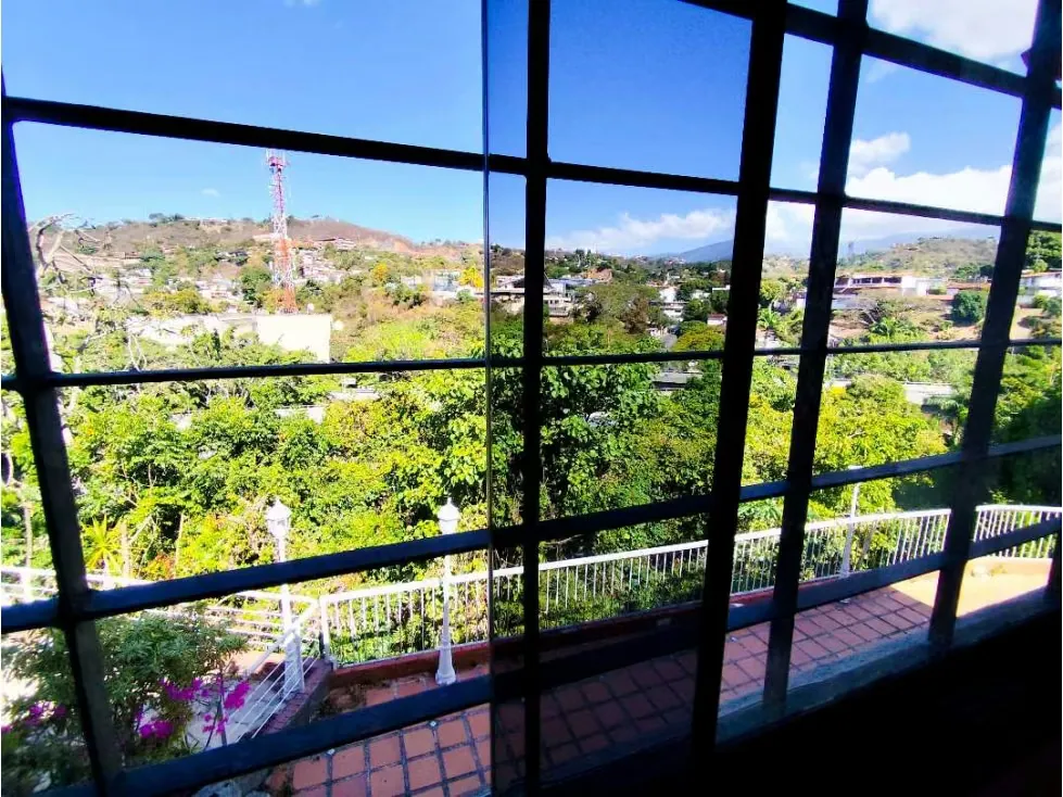 Se Vende Casa en Calle Cerrada 700m2 Prados del Este Para Actualizar - 48